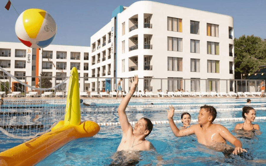 Бассейны на территории центра «Вита», Анапа