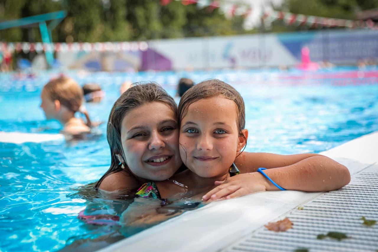 Английский лагерь с носителями и спортивные выезды — в Анапе и Сочи