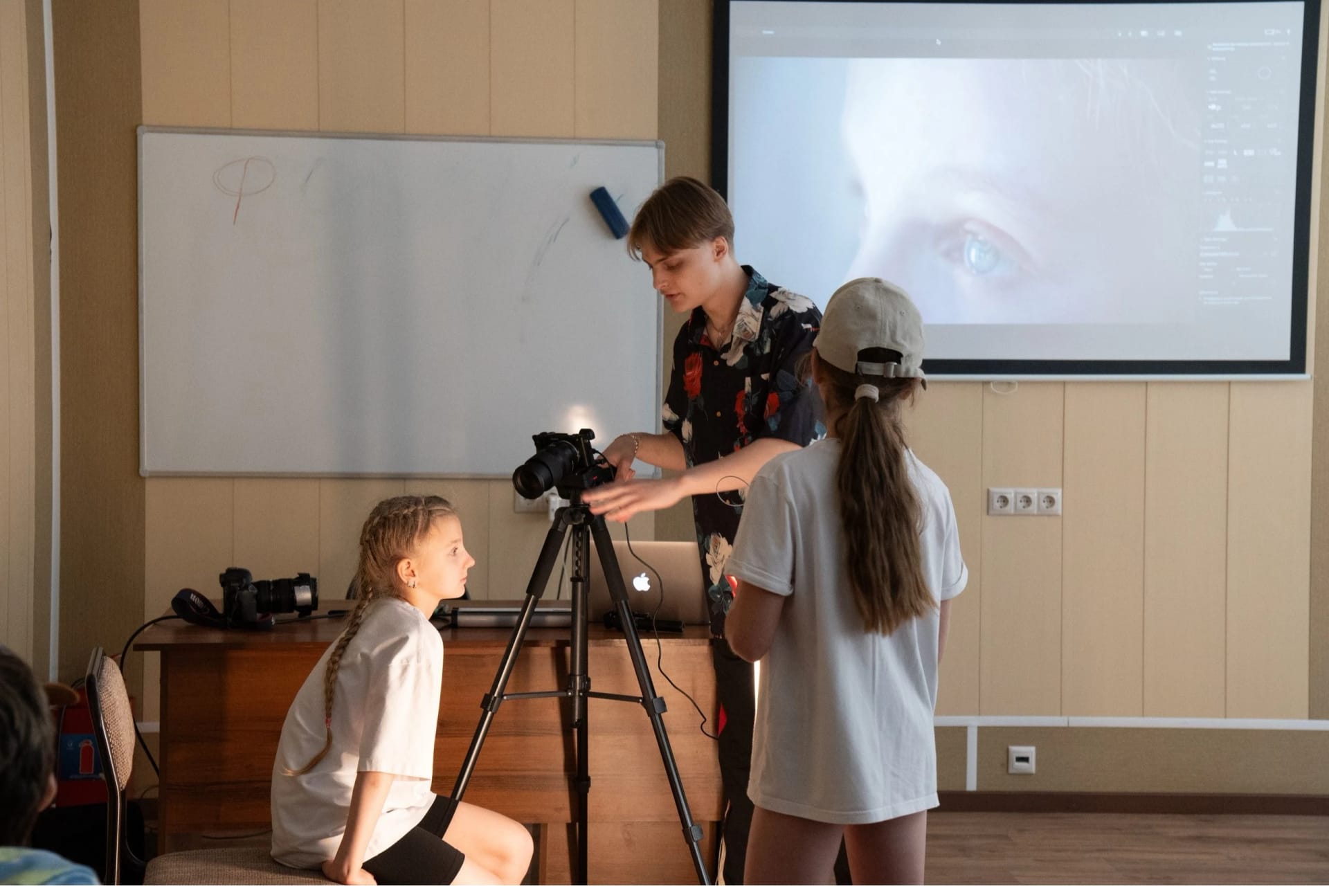 Преподаватели