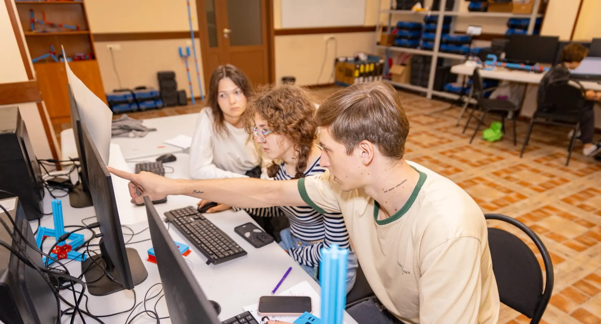 Преподаватели