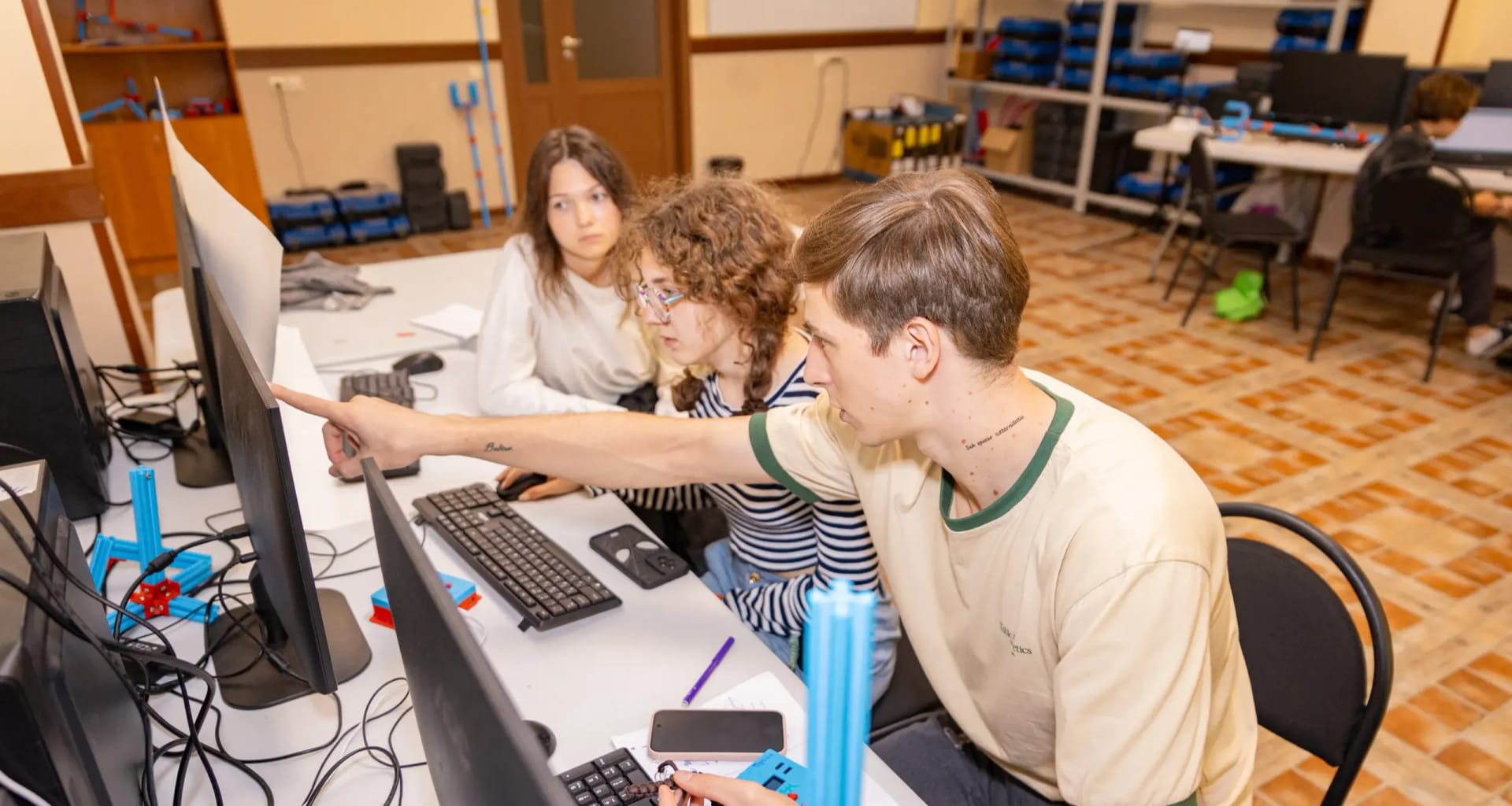 Преподаватели