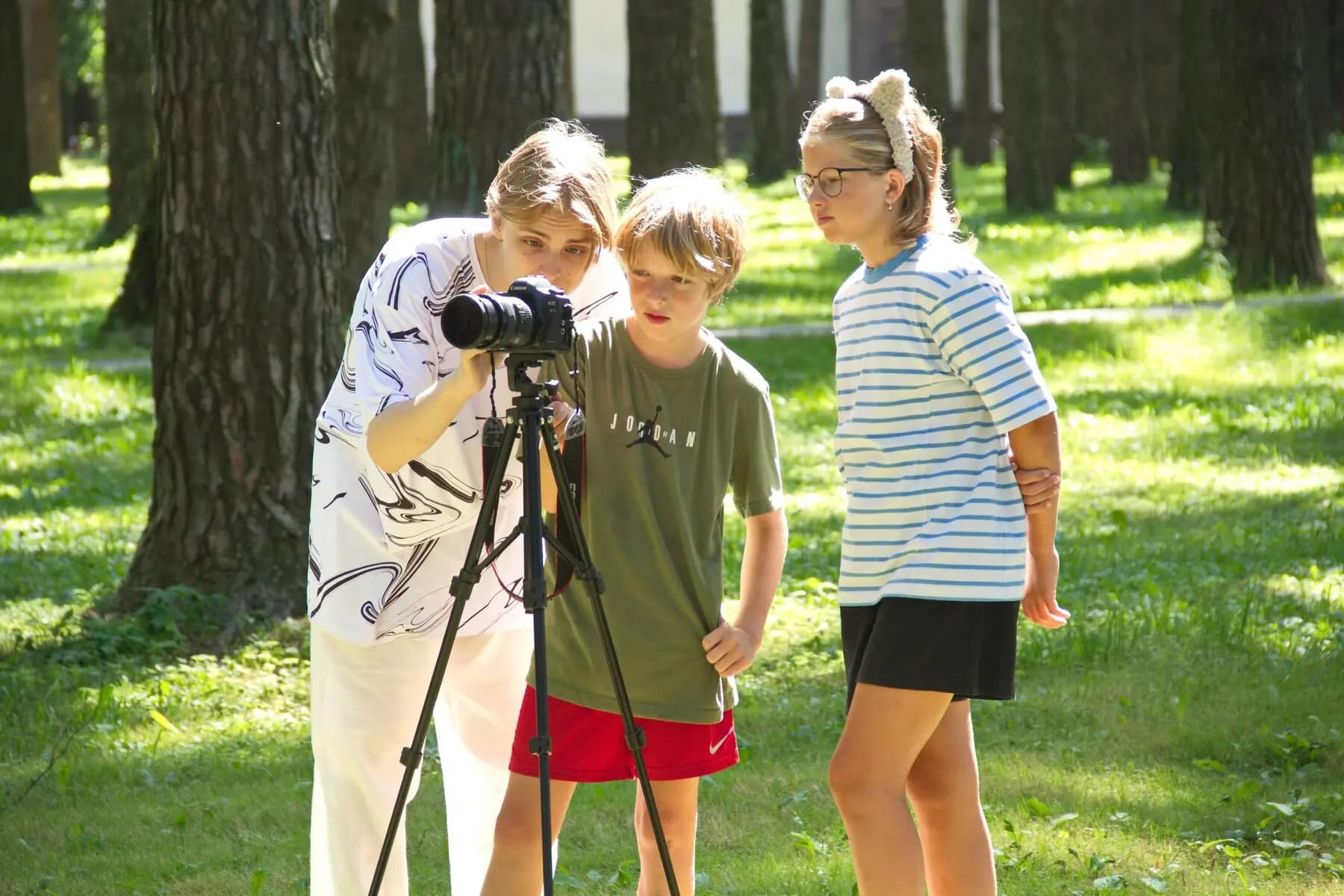 Снимать фильм