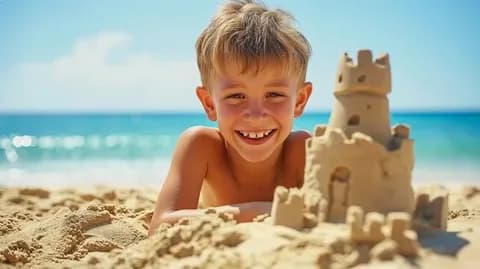 Строить замки из песка