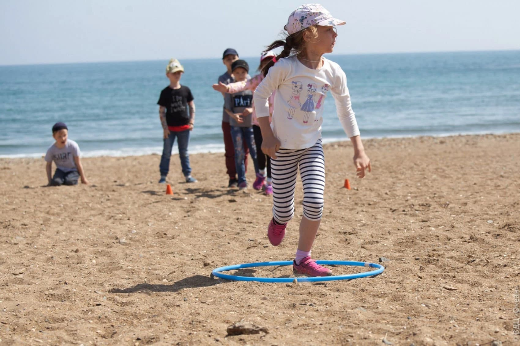 Участвовать в эстафетах на пляже