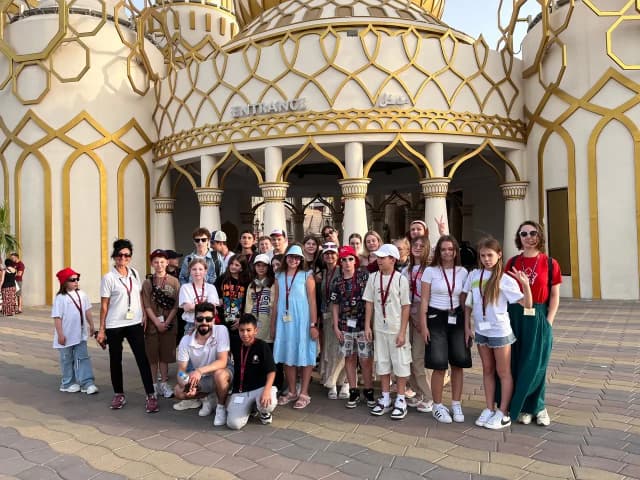 Ребята в Ski Dubai